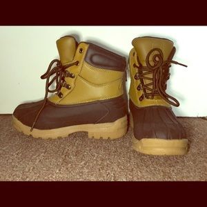 Boys winter boots